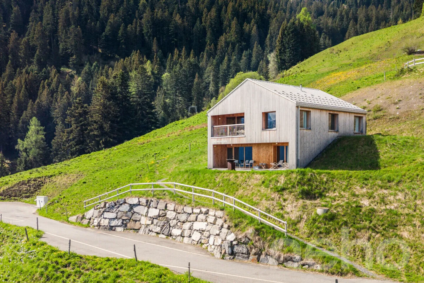 Panorama extraordinaire - Chalet d'architecte au milieu de la nature - Photo 2 sur 12