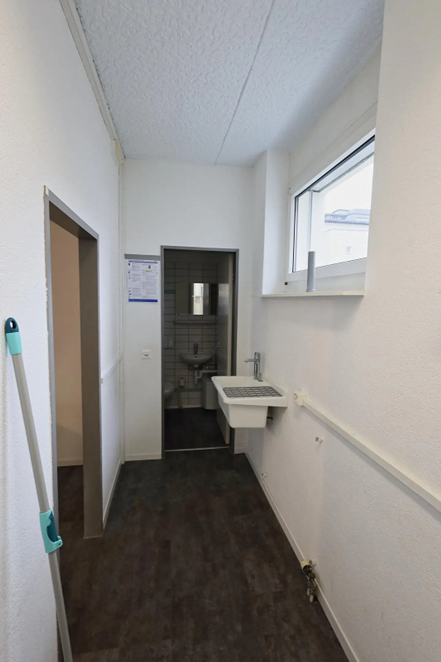 Retail space in shopping arcade approx. 68m2 for rent - Photo 10 of 12