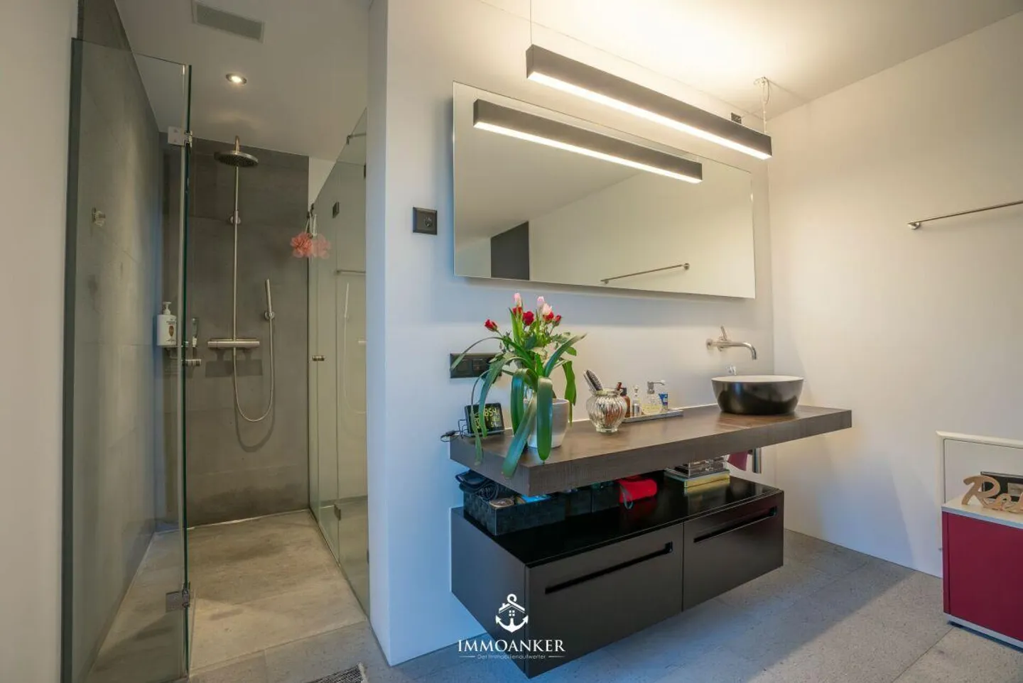 Luxurious Living Over Two Floors - Stylish, Modern and Close to Nature ... - Photo 10 of 14