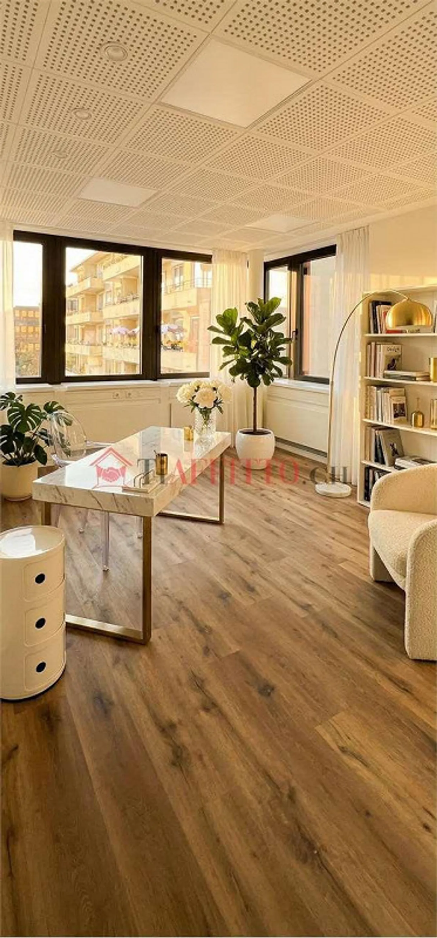 BUREAU DE PRESTIGE - 7 PIÈCES ENTIÈREMENT RÉNOVÉES - Photo 13 sur 13