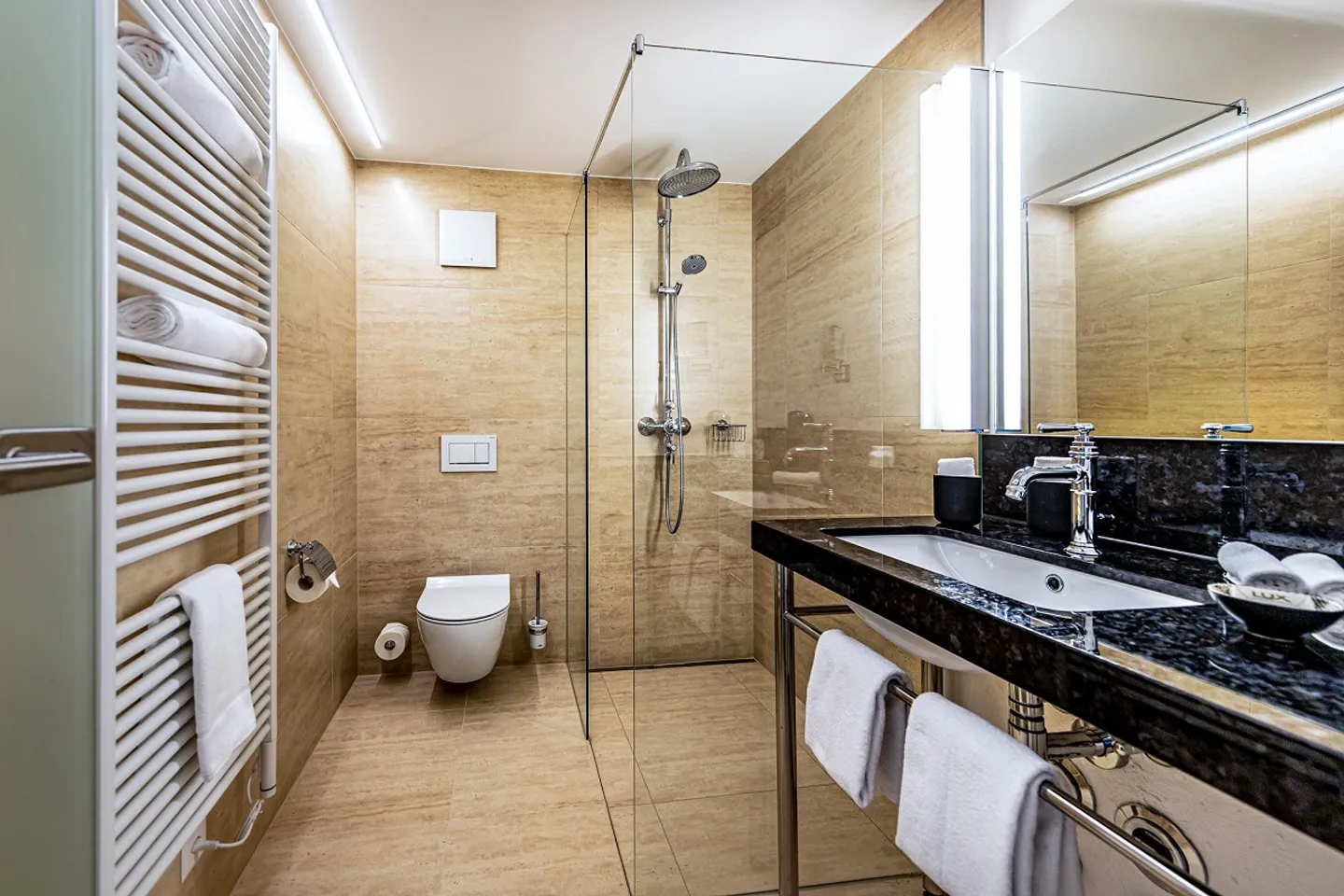 Appartement meublé à louer - Photo 3 sur 4