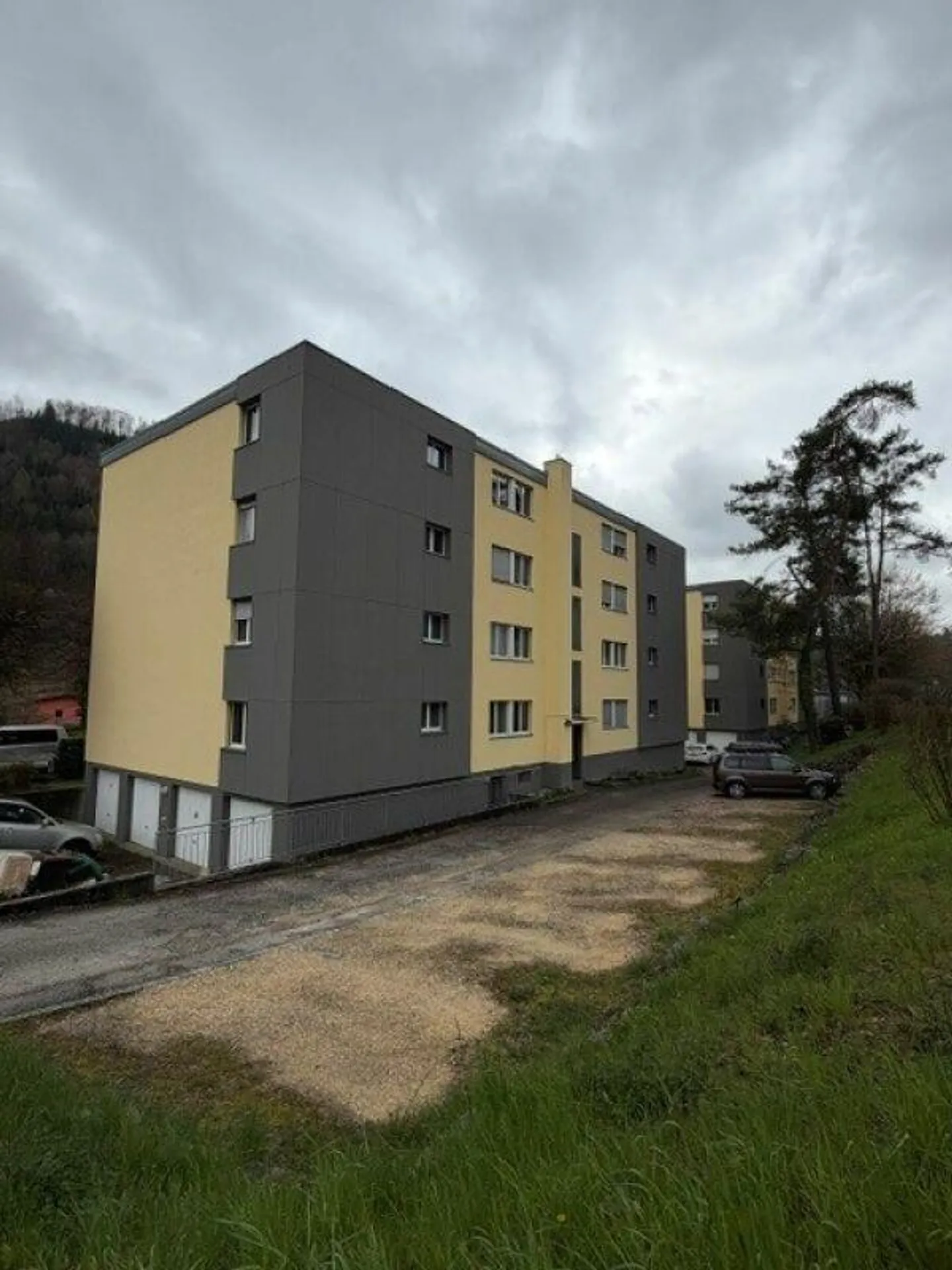 3.5-room apartment on the 2nd floor in Grellingen - Photo 8 of 8