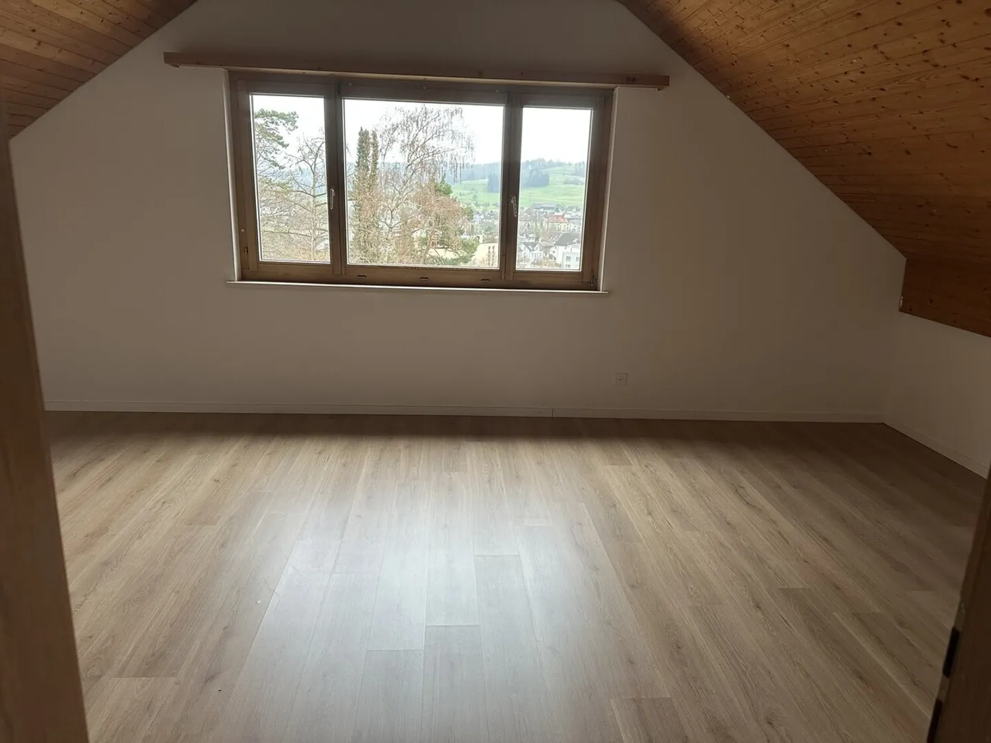 Gemütliche Maisonette mit Balkonblick - Foto 2 von 7