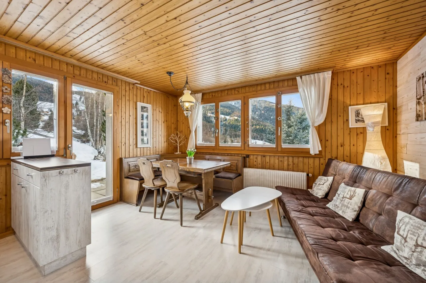 Chalet valaisan avec deux unités résidentielles - Photo 3 sur 13