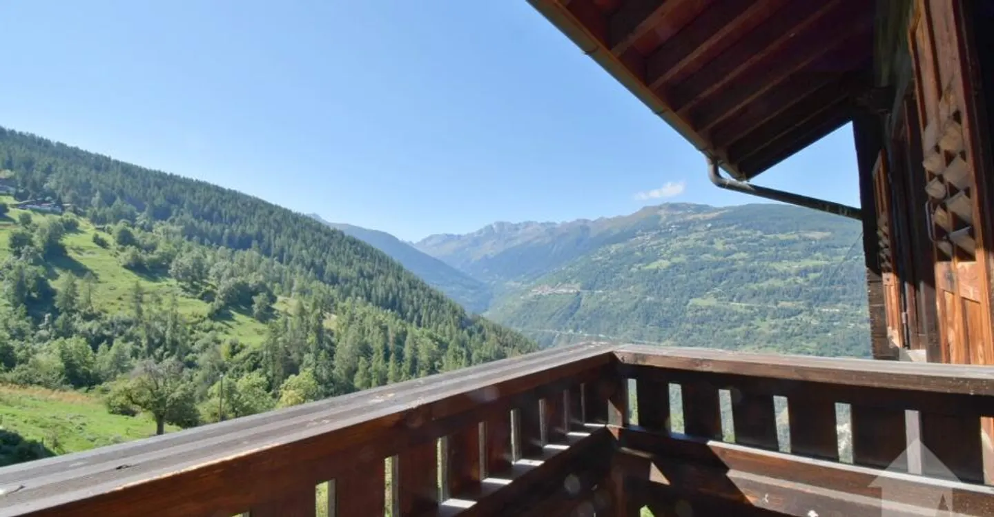 Magnifique appartement de 3.5 pièces complètement rénové en 2024 - Photo 1 of 11