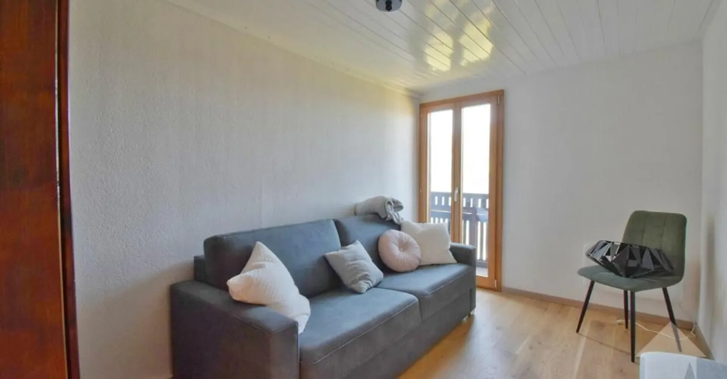 Magnifique appartement de 3.5 pièces complètement rénové en 2024 - Photo 6 of 11