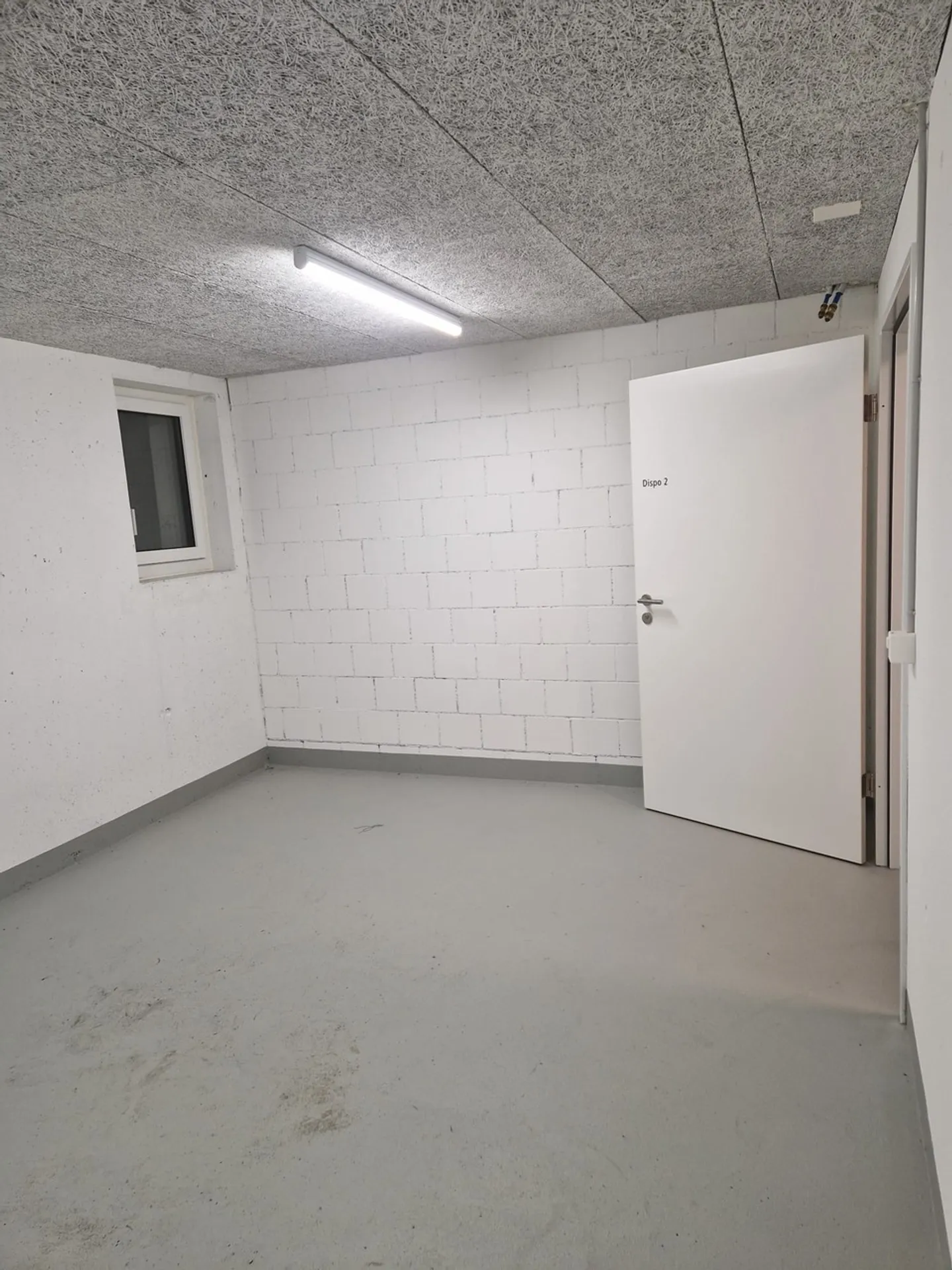 Geräumige Räume in ruhiger Lage - Foto 1 von 6