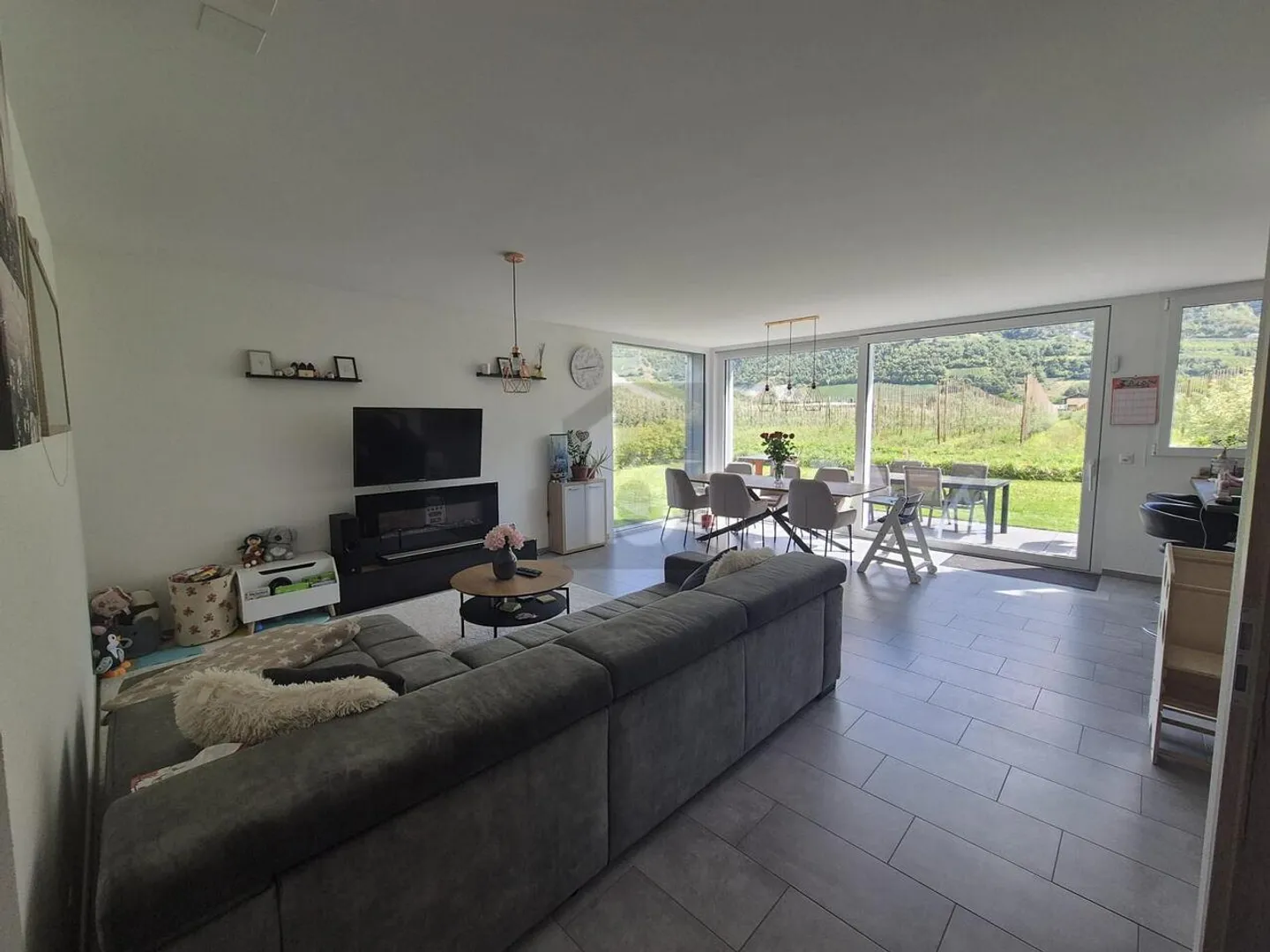 SUNNY FAMILY PARADISE IN GRANGES VS - Photo 3 of 6