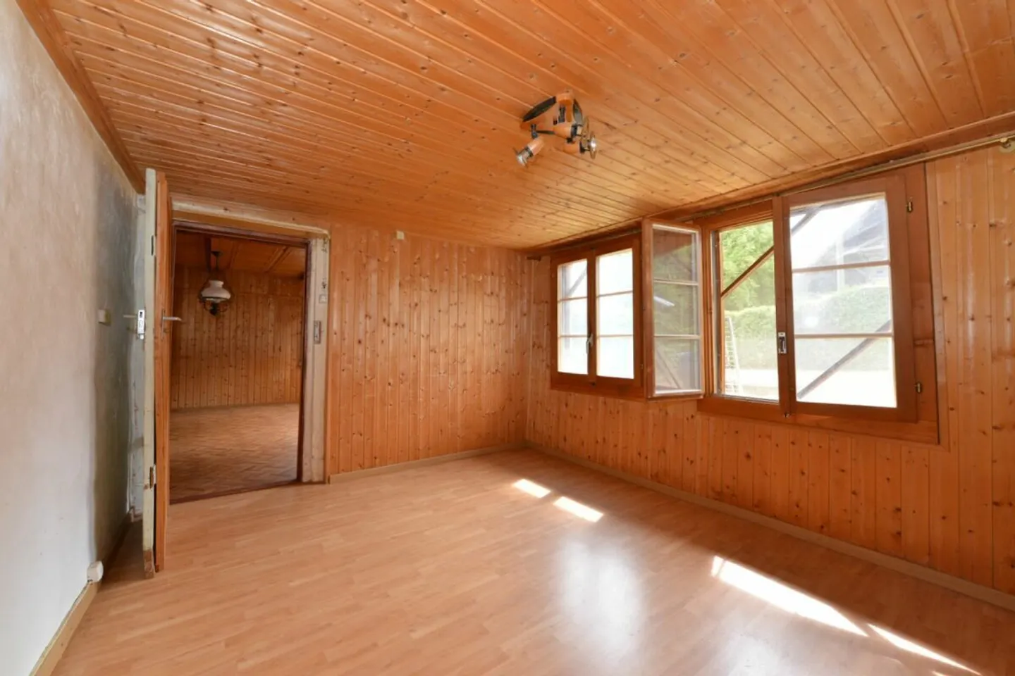 Write the next chapter of history: 1750 farmhouse - Photo 5 of 7