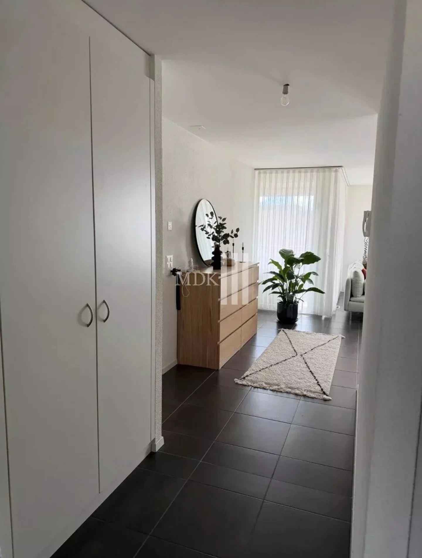 Appartement lumineux 4.5 pièces - Photo 3 sur 10