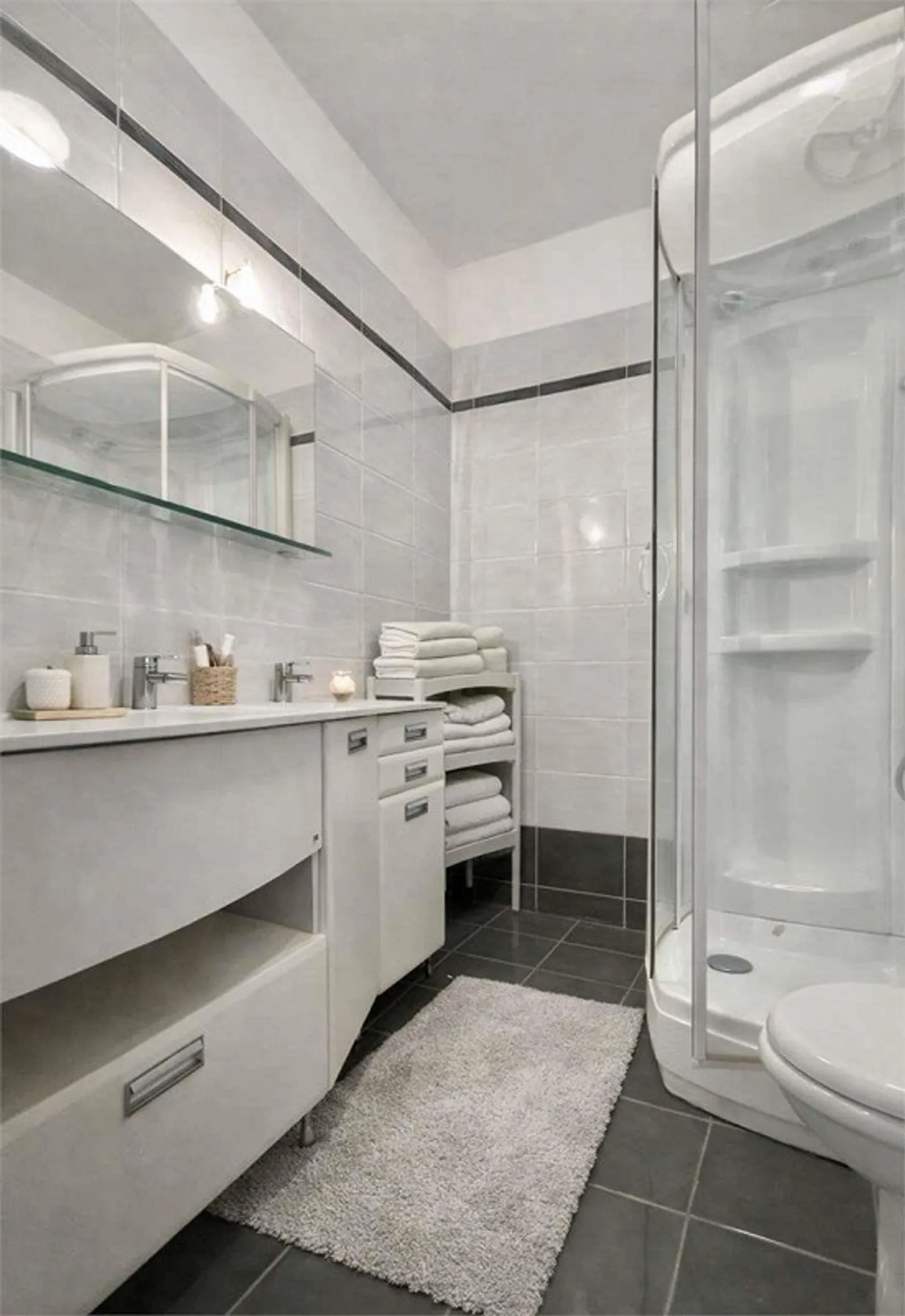 Appartement avec vue sur le lac et terrasse de jardin - Photo 8 sur 12