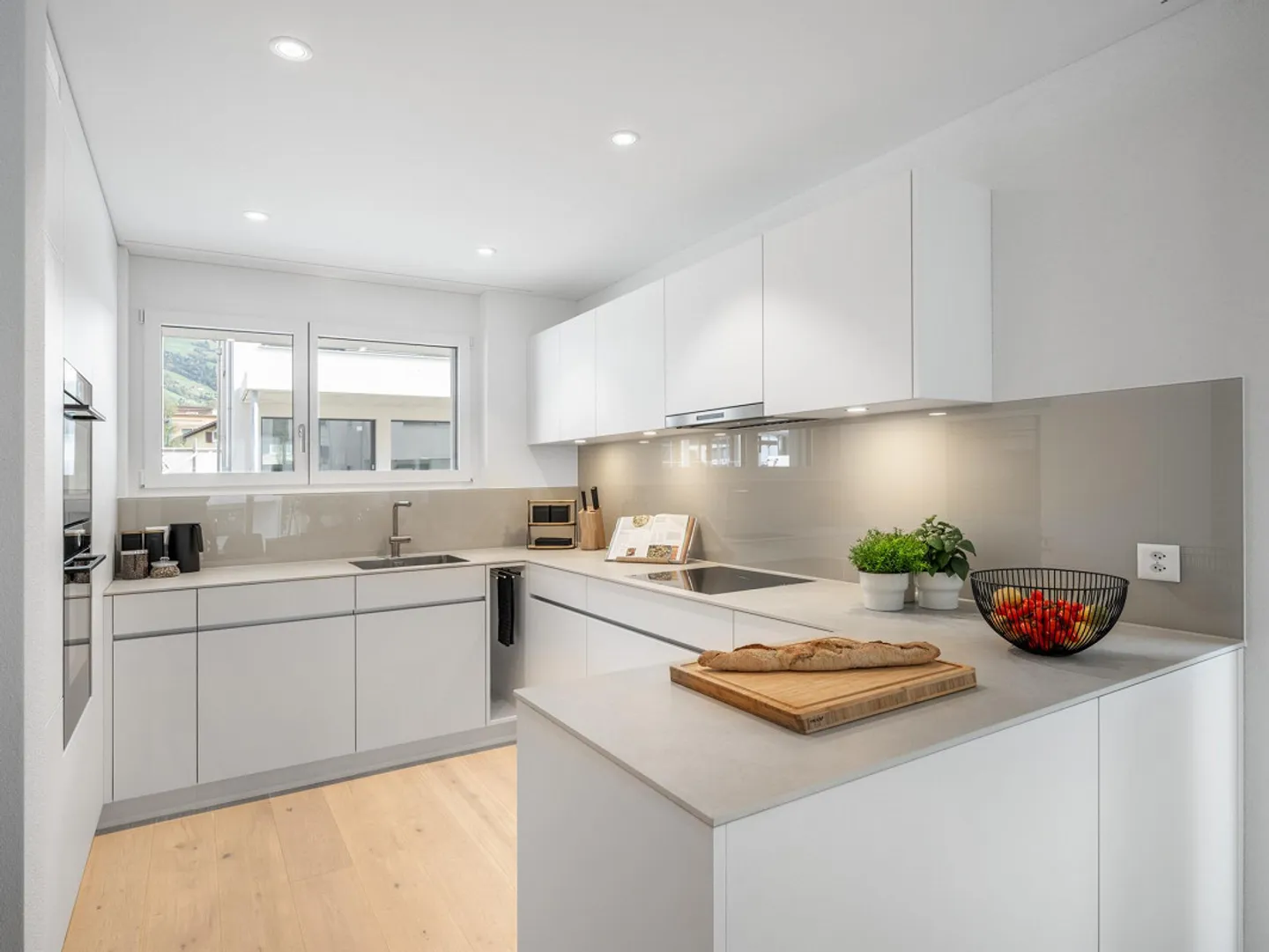 Nouvelle construction - Maison individuelle avec panorama sur les montagnes à Schattdorf - Photo 3 sur 12