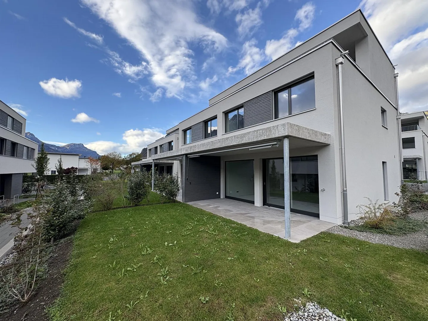 Nouvelle construction - Maison individuelle avec panorama sur les montagnes à Schattdorf - Photo 10 sur 12