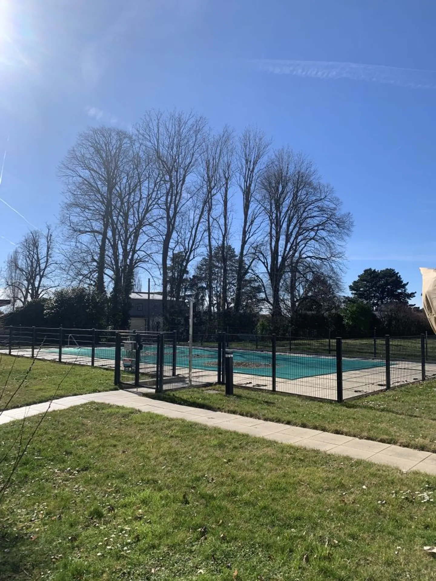 À louer - Appartement 3.5 pièces avec piscine à Préverenges (VD) - Photo 1 sur 6