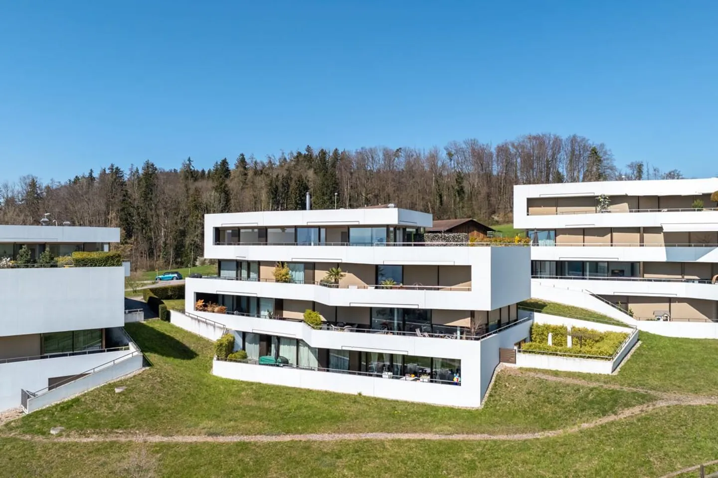 Uetikon am See : appartement en attique moderne avec vue sensationnelle - Photo 1 sur 6