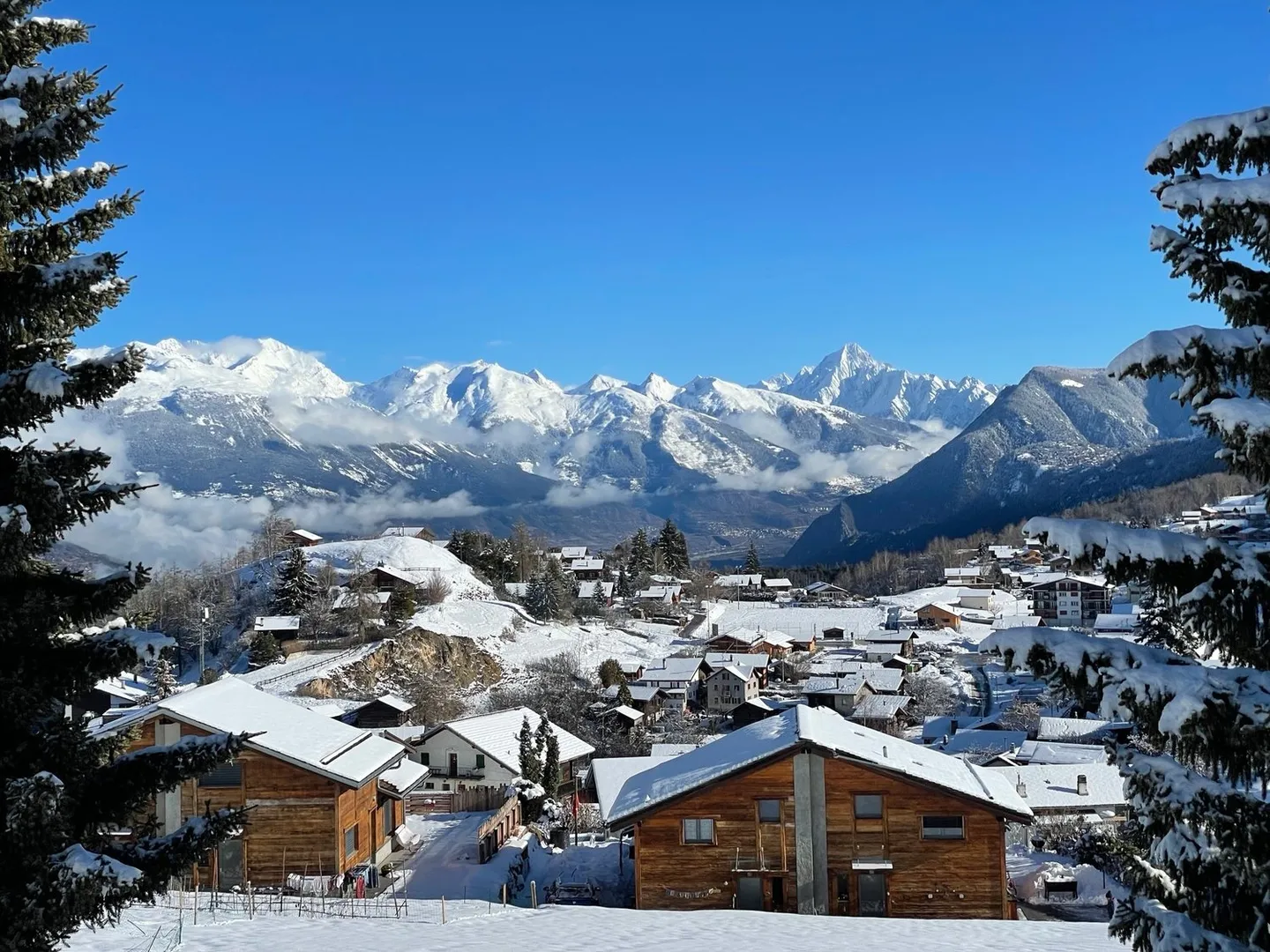 Settimanale o mensile - Chalet tipico nel centro di Nax - Foto 2 di 14
