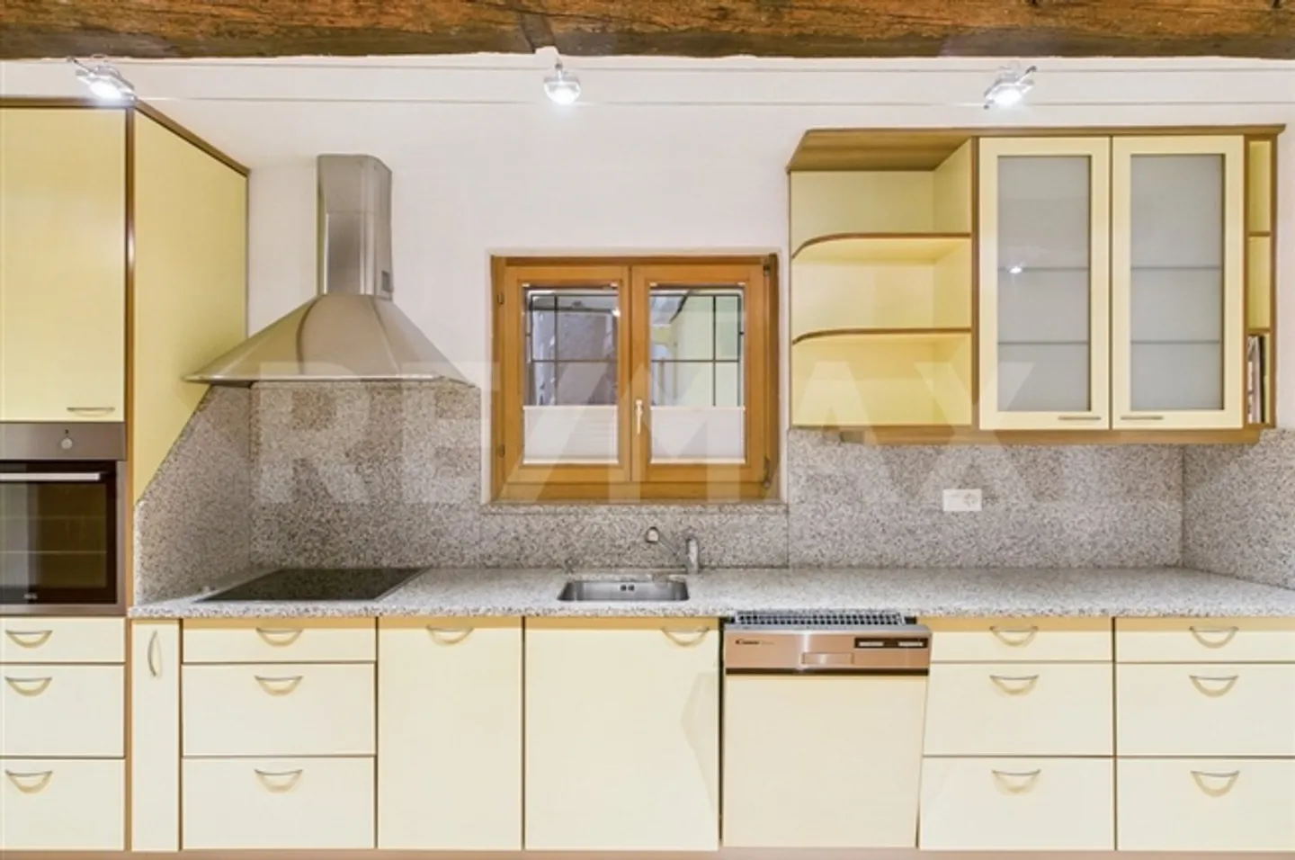 5.5 Room single house - Photo 5 of 13