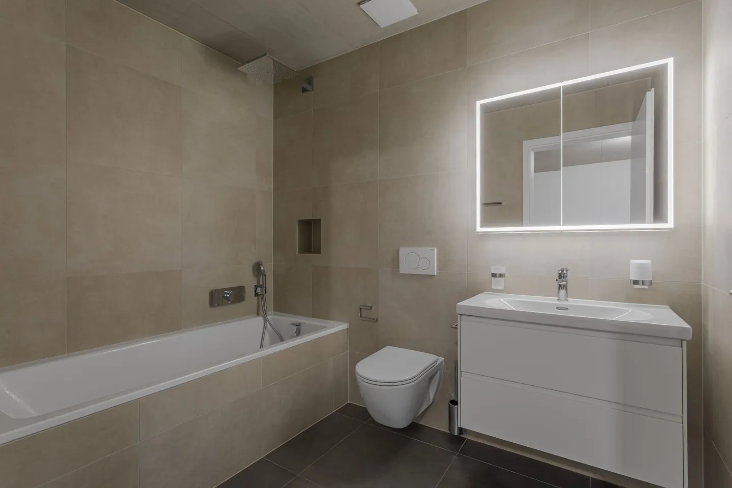 For sale magnificent 5.5 room apartment in the municipality of Belfaux - Photo 12 of 14