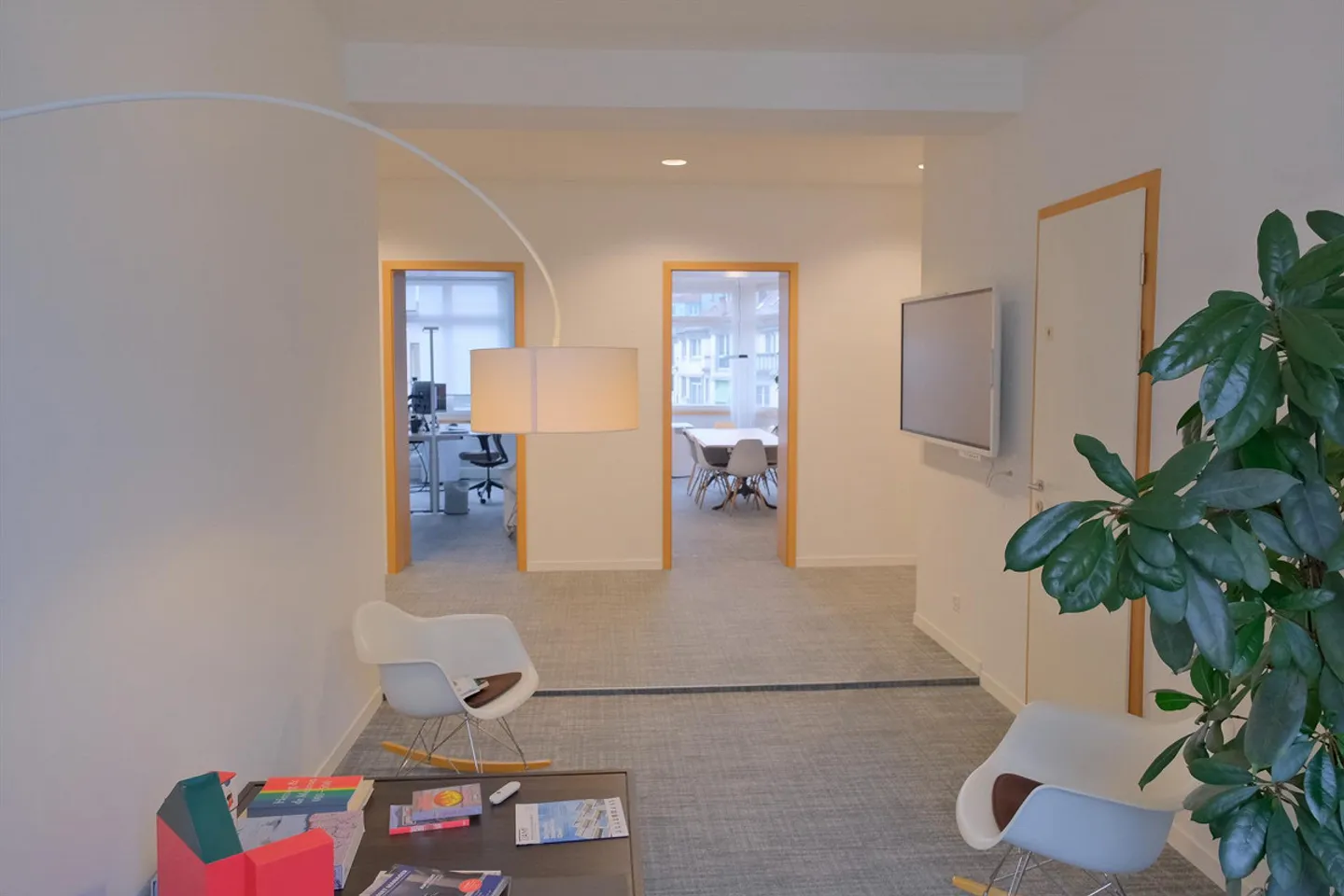 Repräsentative Büroräumlichkeiten an bester Lage in Zürich-Enge - Foto 1 von 20