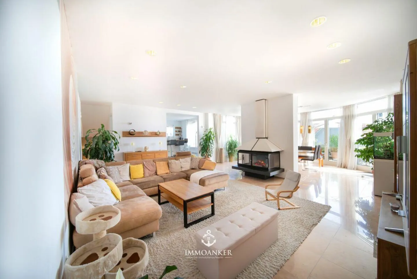 Your personal refuge: The exclusive 9.5-room home with ... - Photo 2 of 14