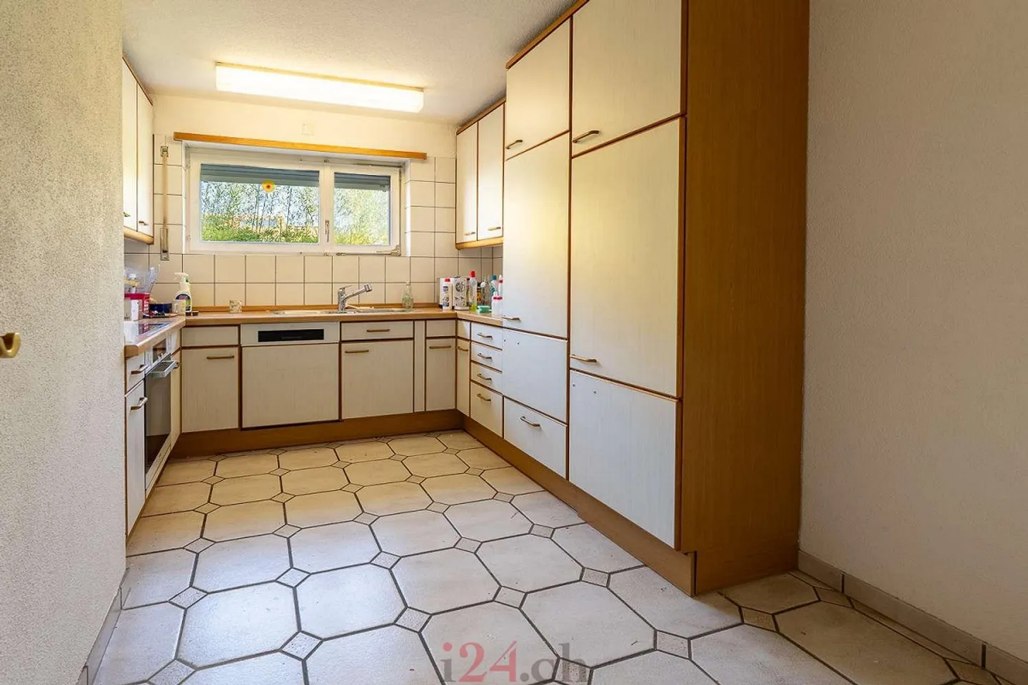 Maison individuelle de 6,5 pièces avec jardin et véranda à louer à Lachen... - Photo 6 sur 19