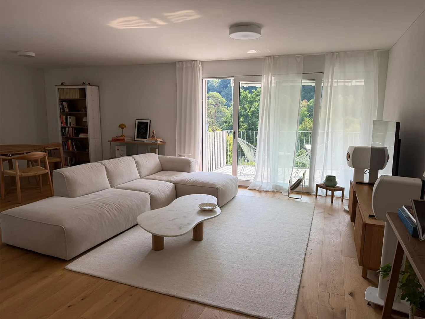 Moderne 3.5-Zimmer-Wohnung in Zürich - Foto 1 von 8