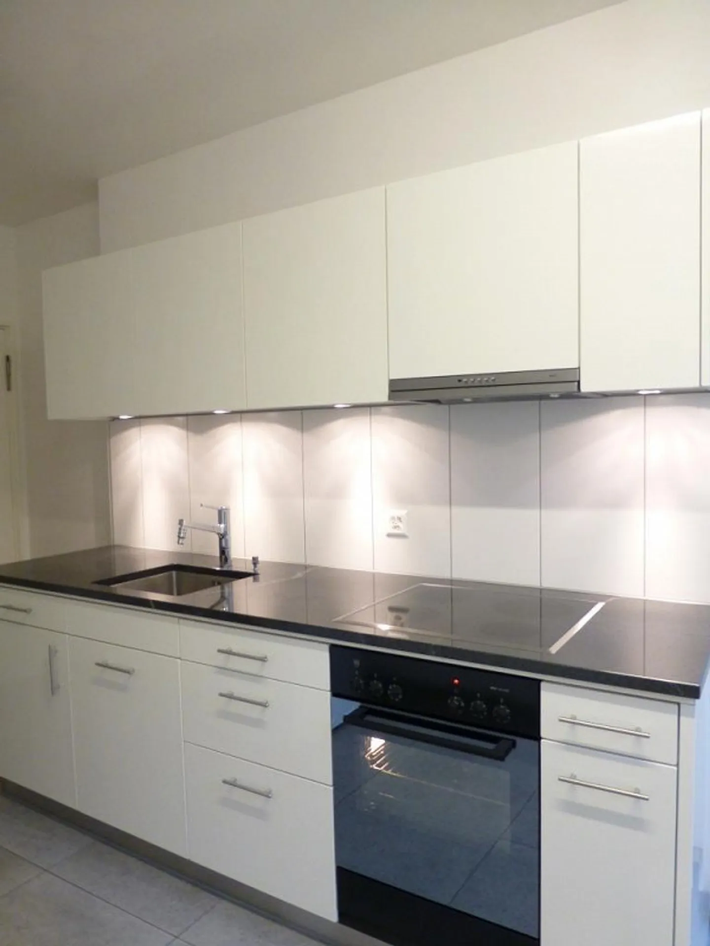 Grosszügige 2-Zimmer-Wohnung mit Balkon - Foto 1 von 6