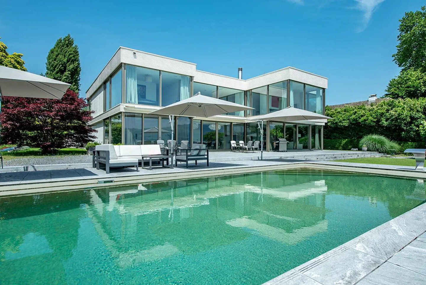 Lusso direttamente sul lago a Stäfa con piscina all'aperto e molo privato per il bagno - Foto 1 di 7