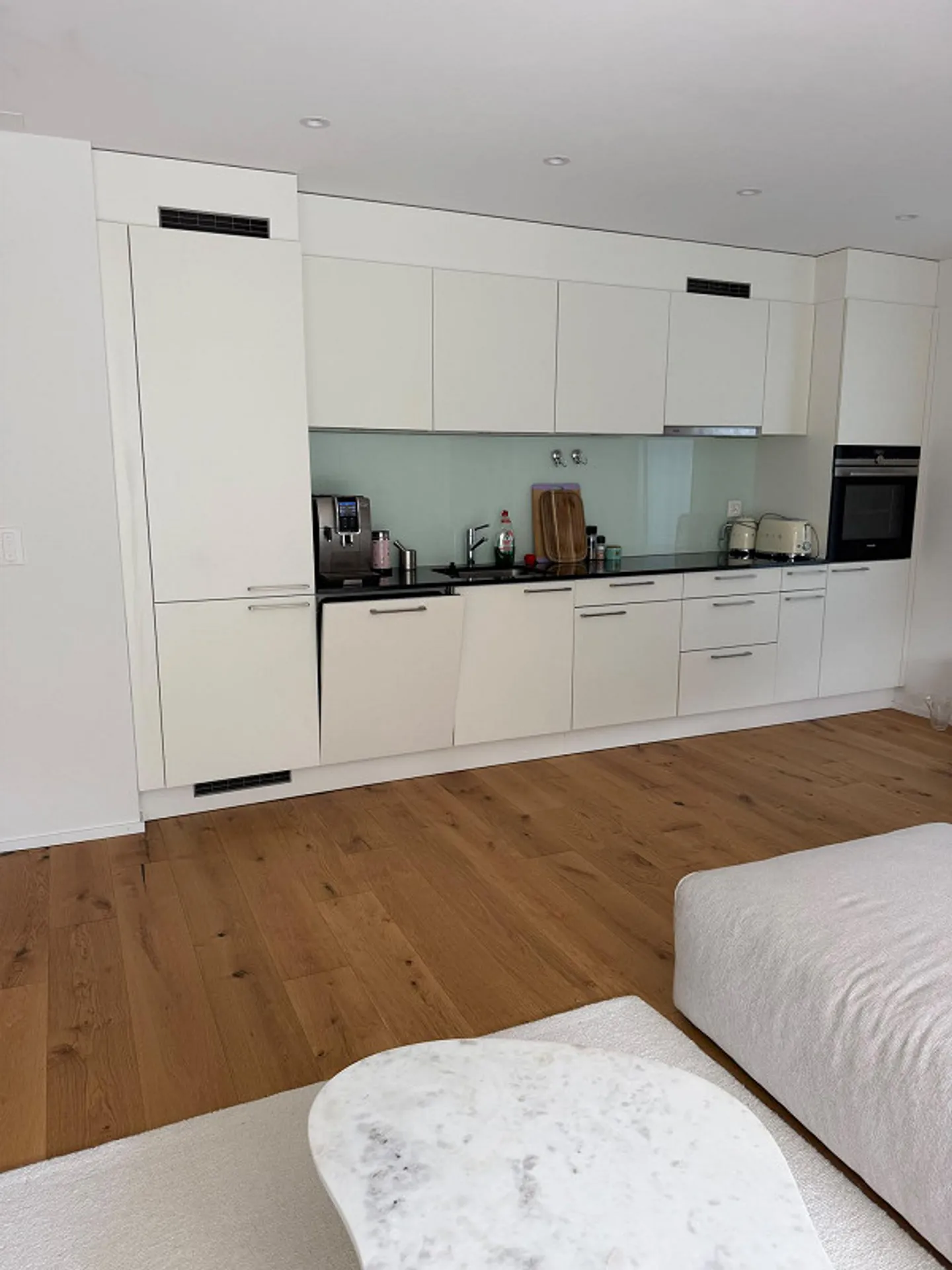 Moderne 3.5-Zimmer-Wohnung in Zürich - Foto 3 von 8
