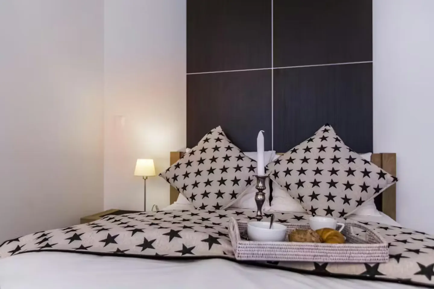 Charming Zurich Apartment - Photo 6 of 9