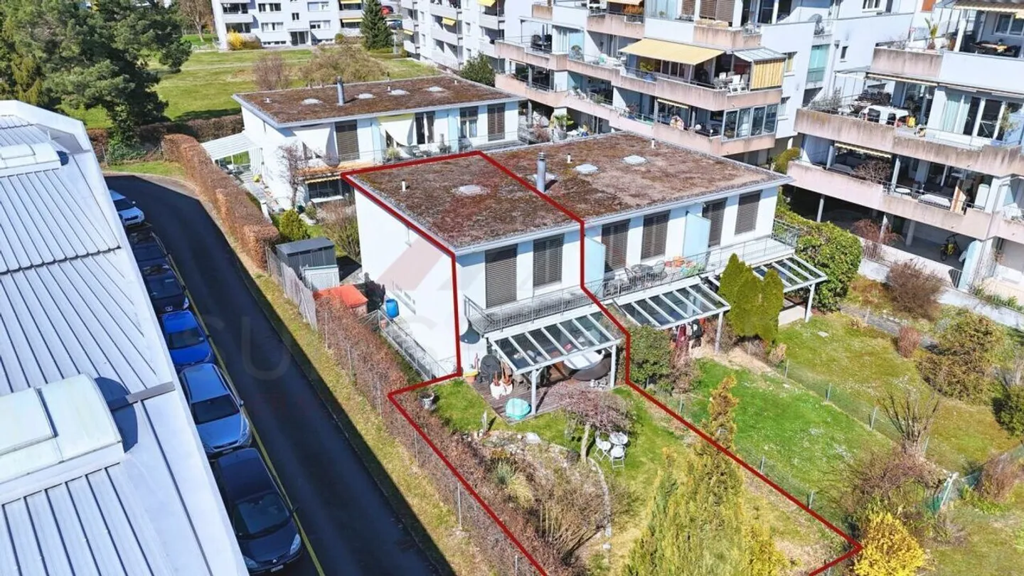 Well-maintained 4.5-room terraced single-family house with garden and mountain view - Photo 22 of 24