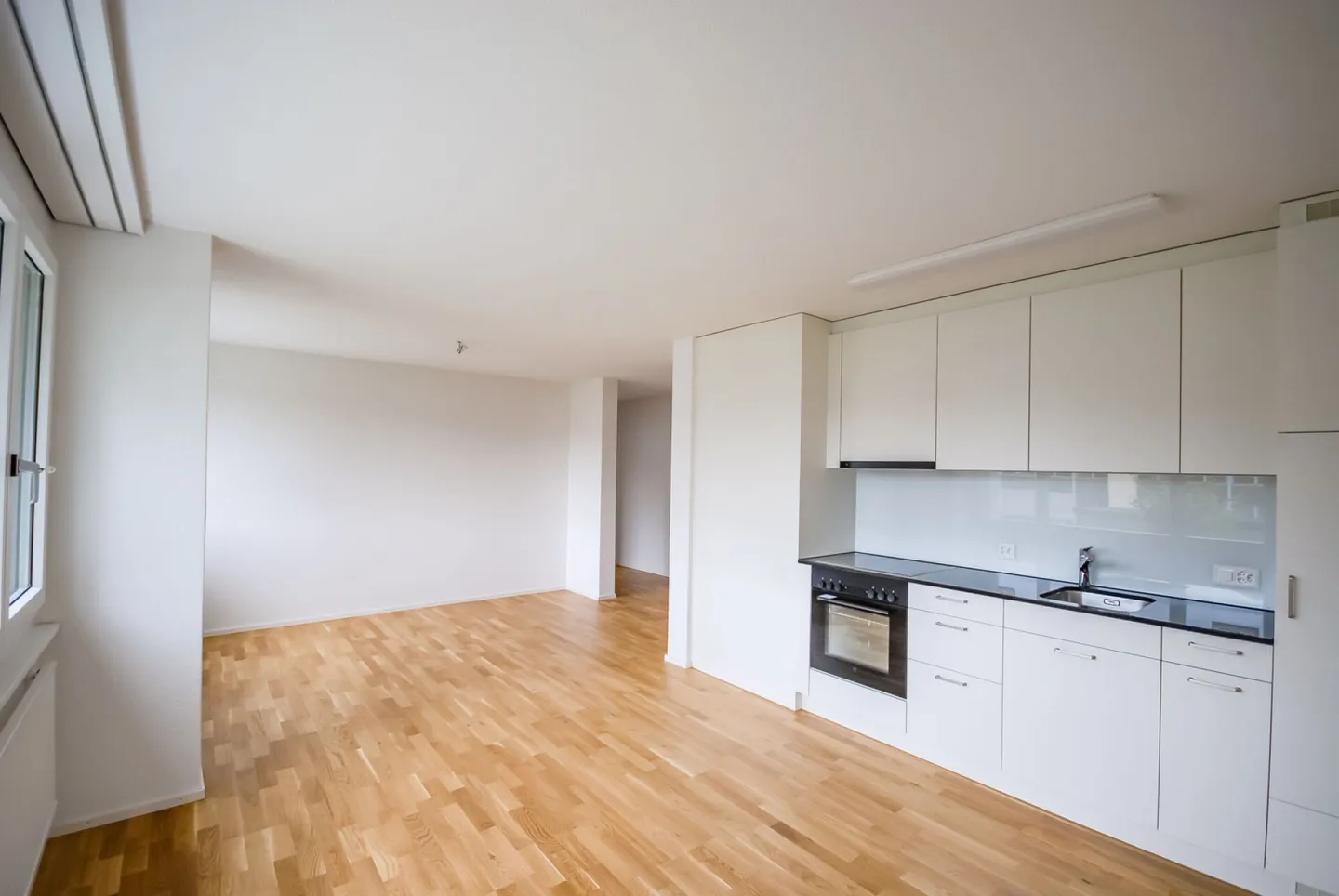 Belle appartement de 2,5 pièces au rez-de-chaussée - Photo 2 sur 11
