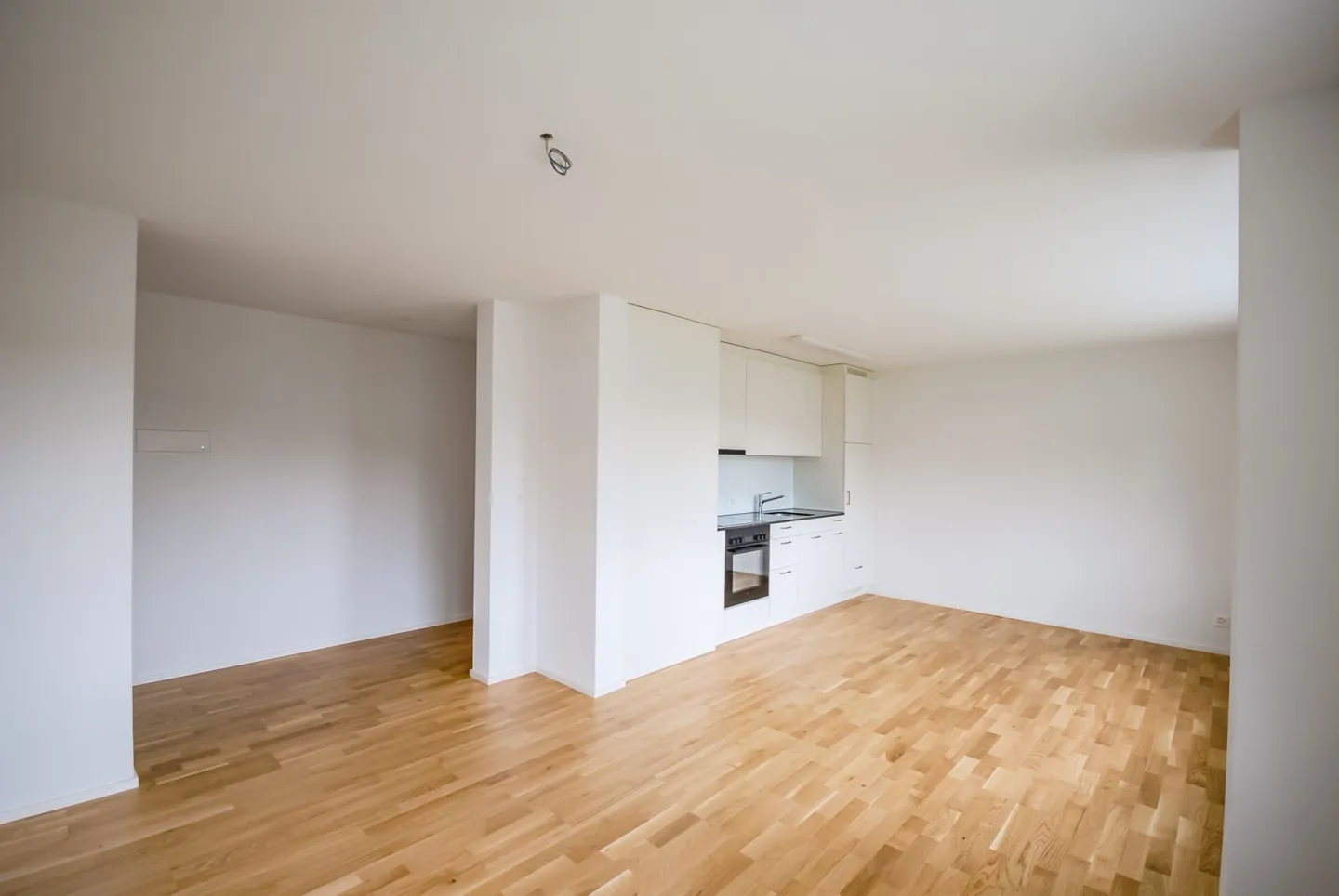 Belle appartement de 2,5 pièces au rez-de-chaussée - Photo 4 sur 11
