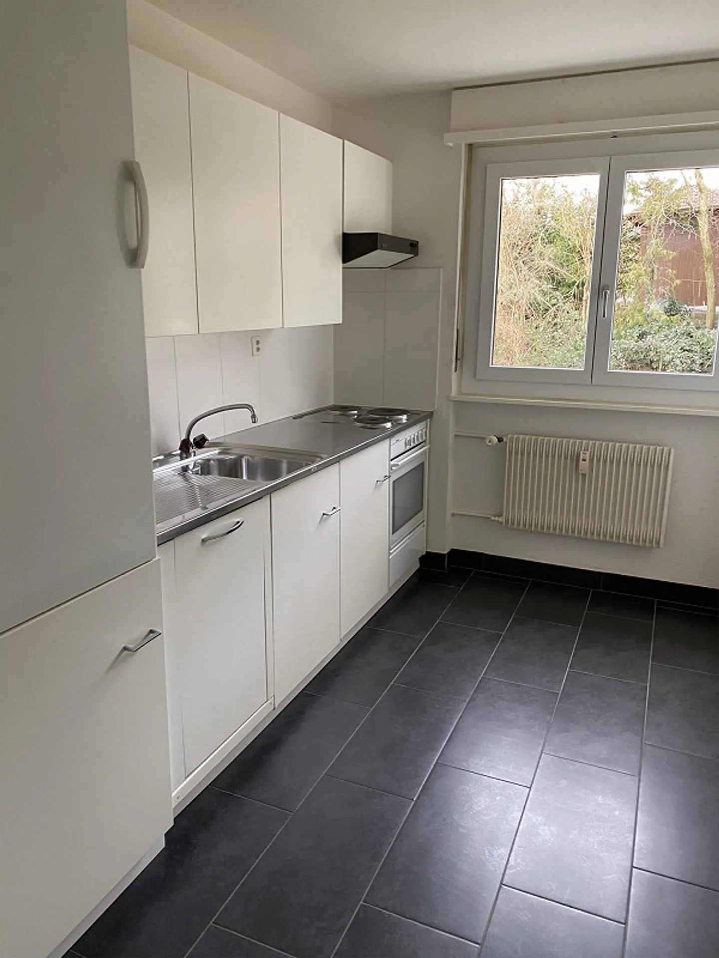 4 Room Apartment - Photo 14 of 16