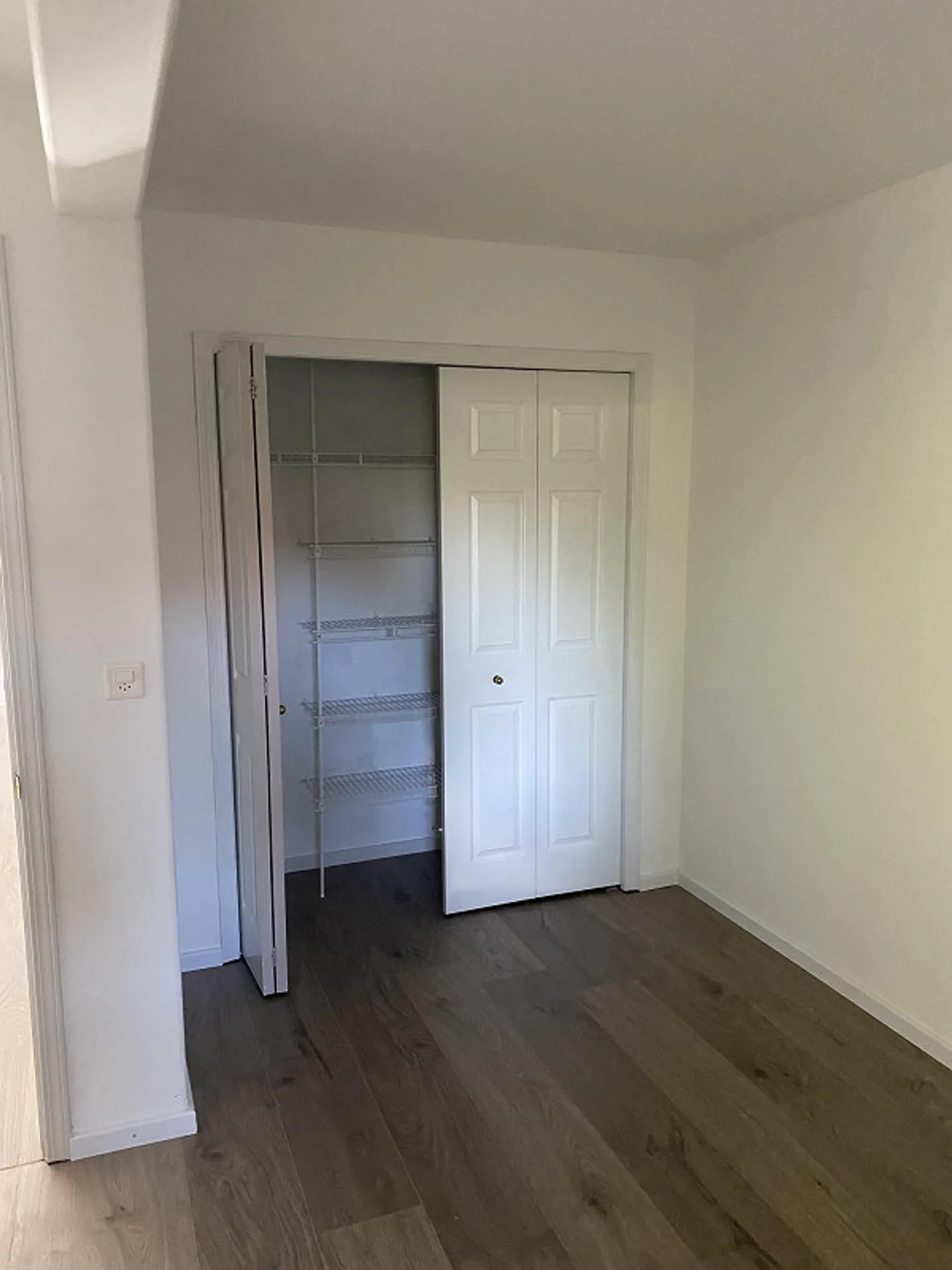 Helle 4.5 Zimmerwohnung, Erdgeschoss - Foto 7 di 14