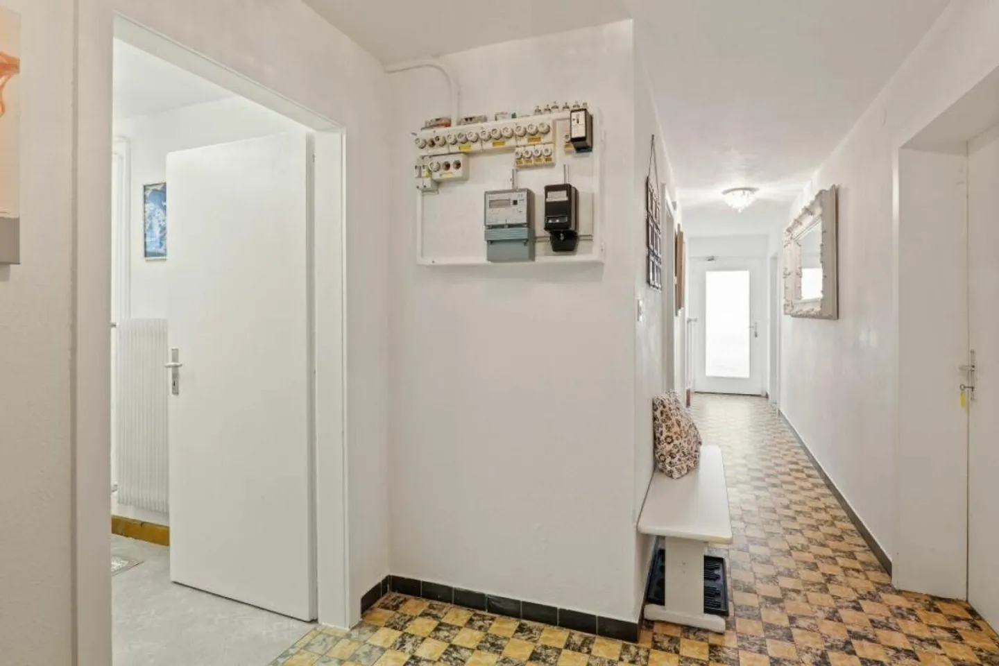 Chalet - Casa residenziale con terreno edificabile - Foto 19 di 30