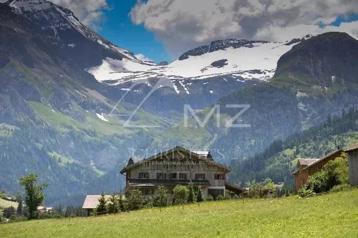 Chalet - Photo 1 sur 12