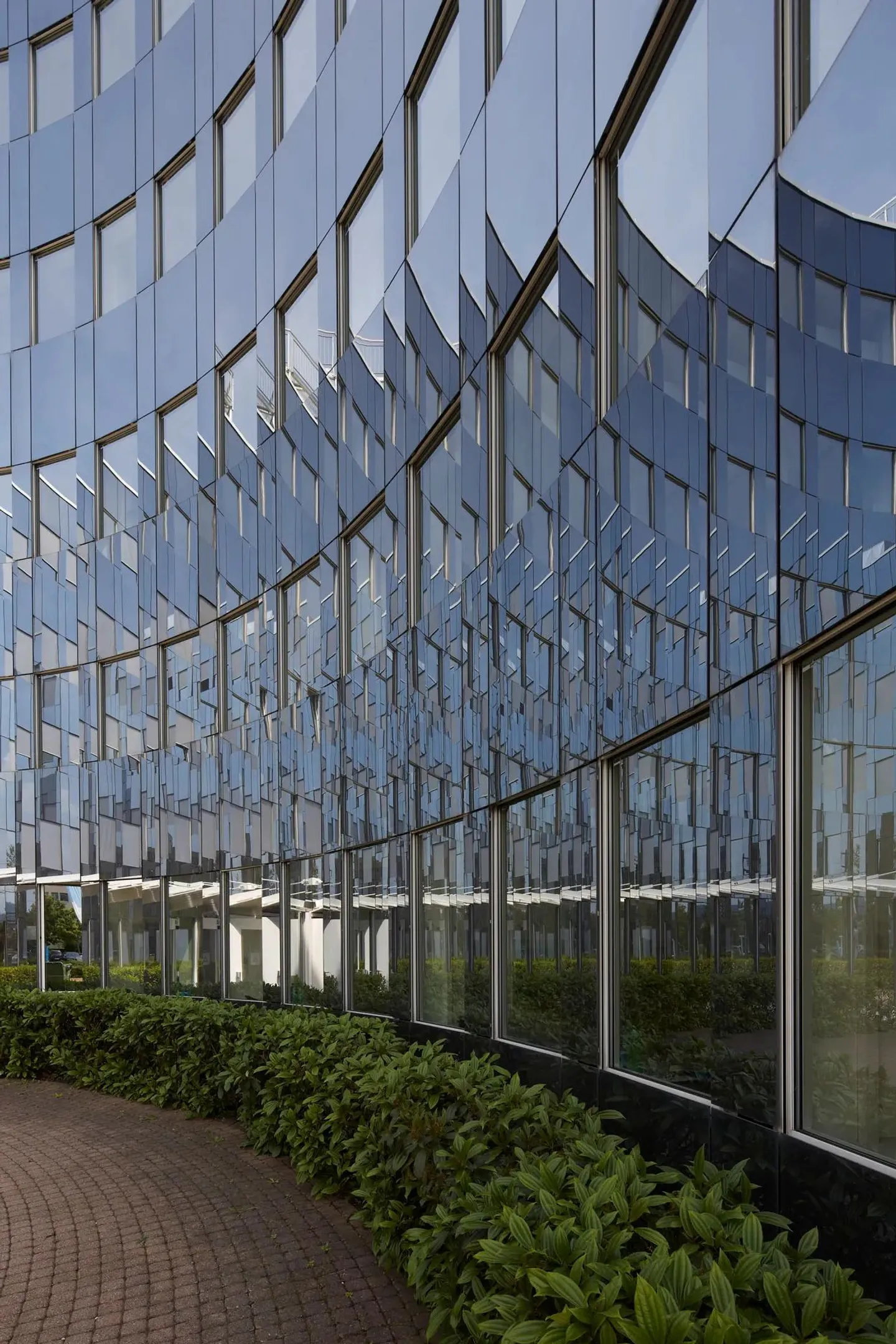 Commercial for rent, Bahnstrasse 24, in Schwerzenbach, Switzerland - Photo 2 of 7