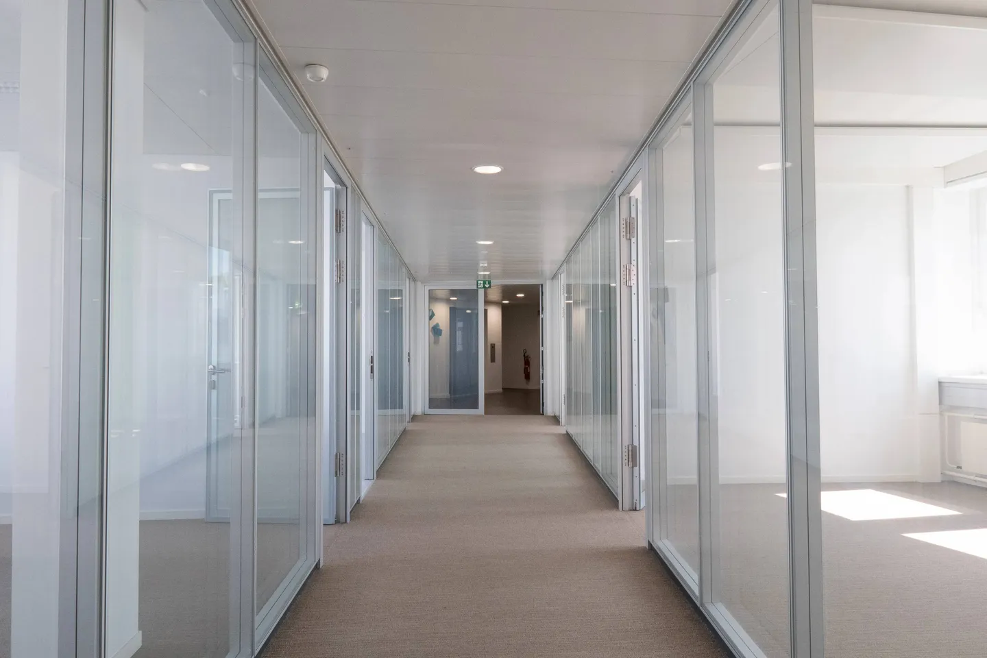 Commercial for rent, Bahnstrasse 24, in Schwerzenbach, Switzerland - Photo 3 of 7