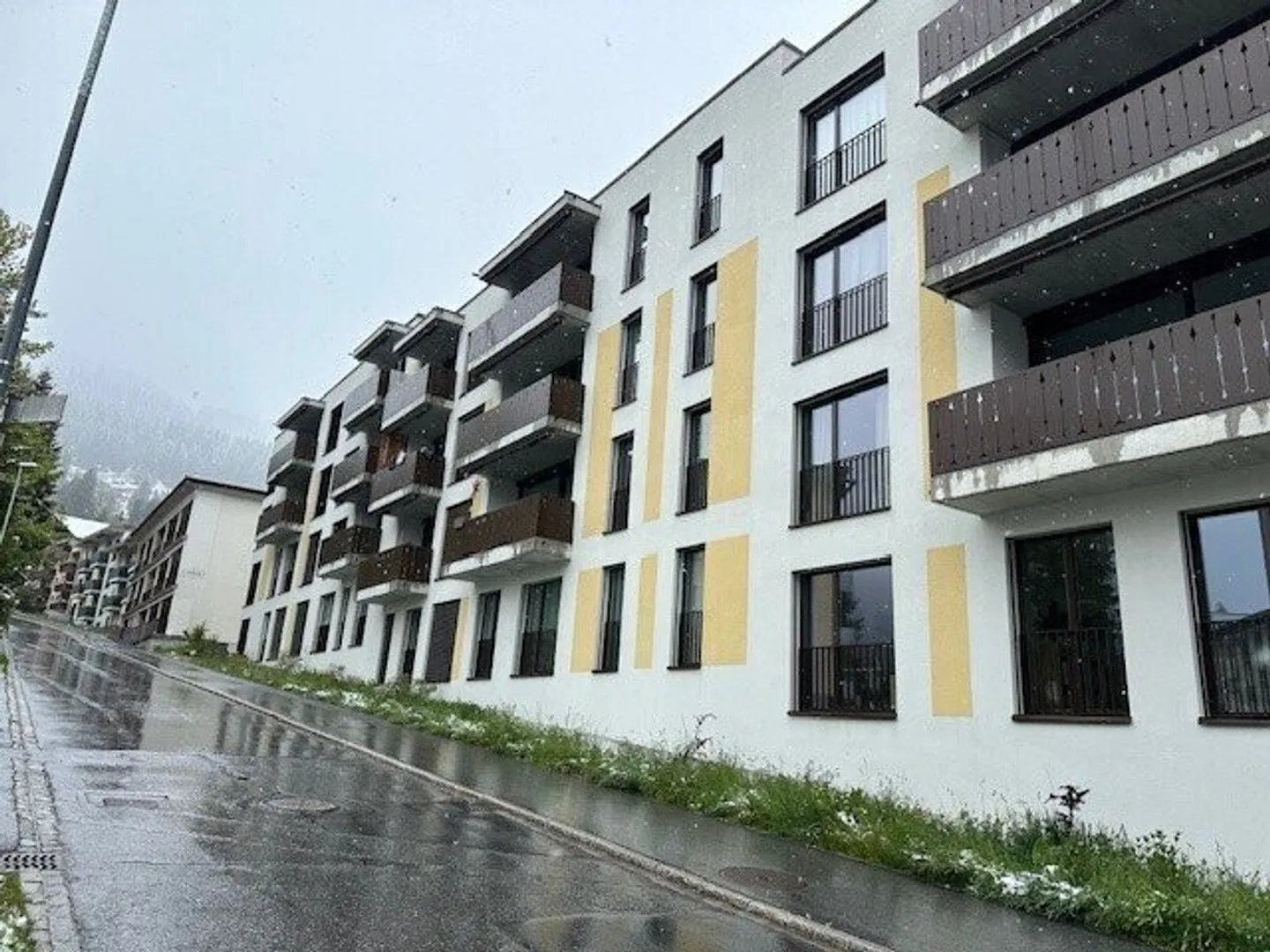 Rent 2.5 room apartment in the heart of Davos Platz! - Photo 1 of 4