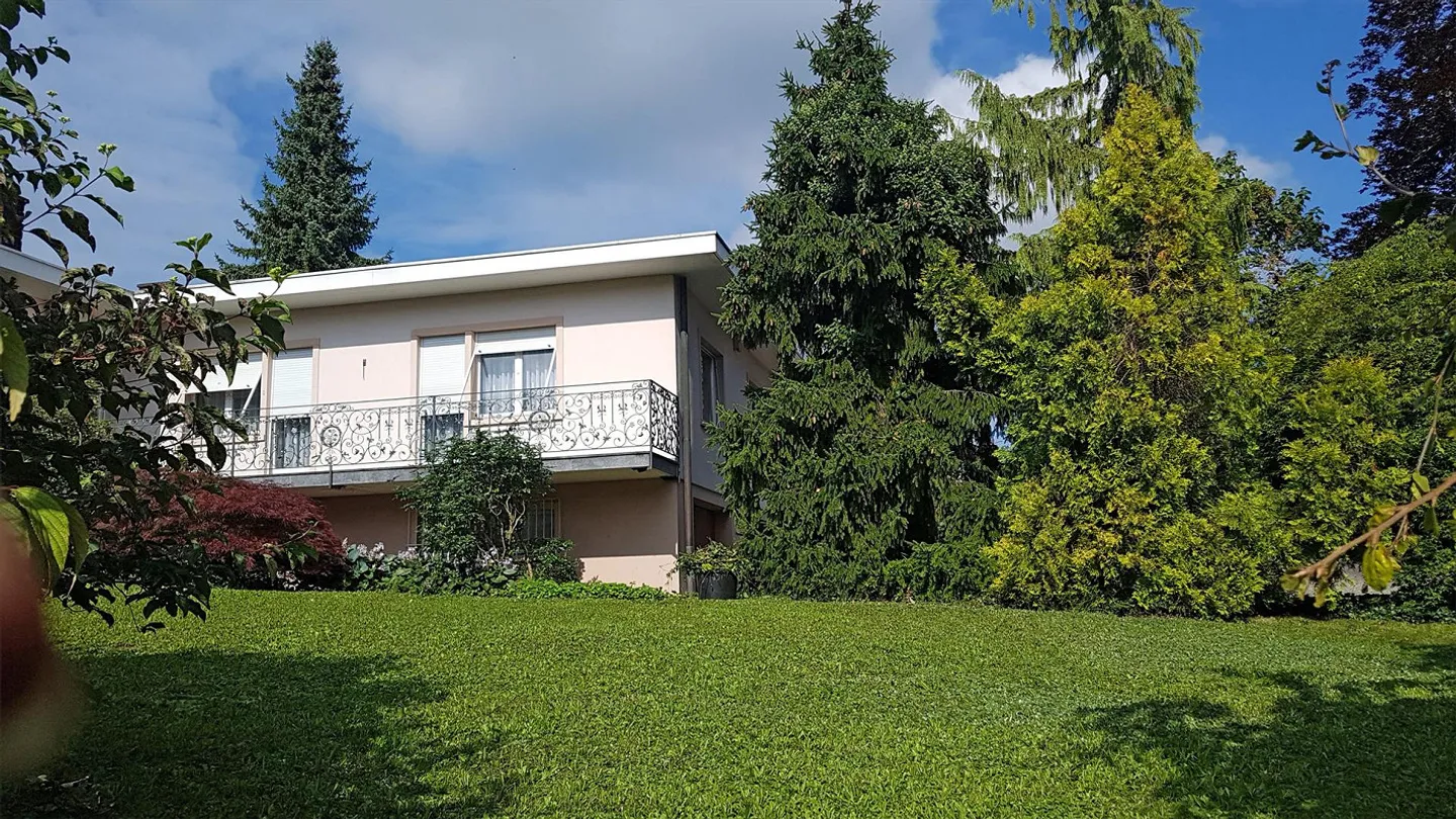 Charmante maison de 5½ pièces dans un emplacement absolument privilégié, terrain de 1'726 m² - Photo 5 sur 13