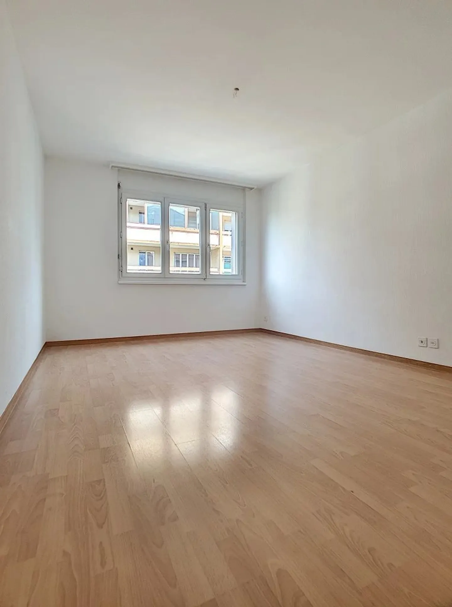 3.5 Room Apartment - Photo 6 of 12