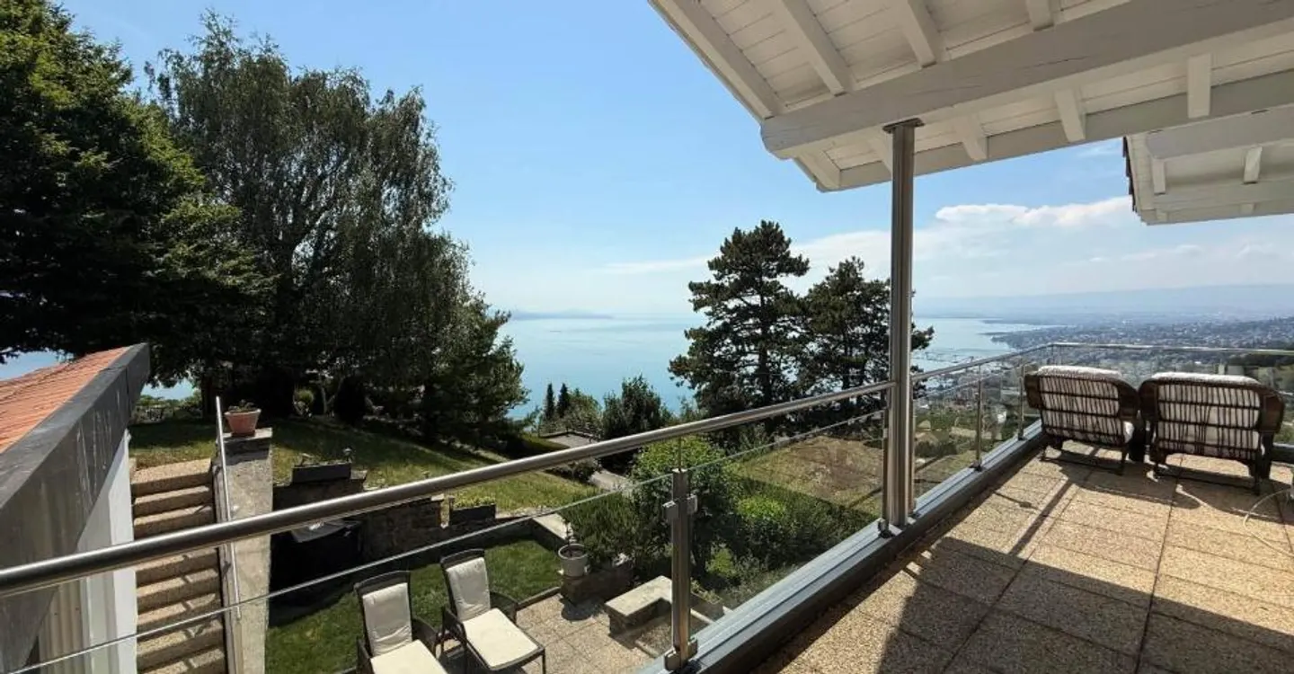 Superbe villa familiale avec vue - Photo 11 sur 12