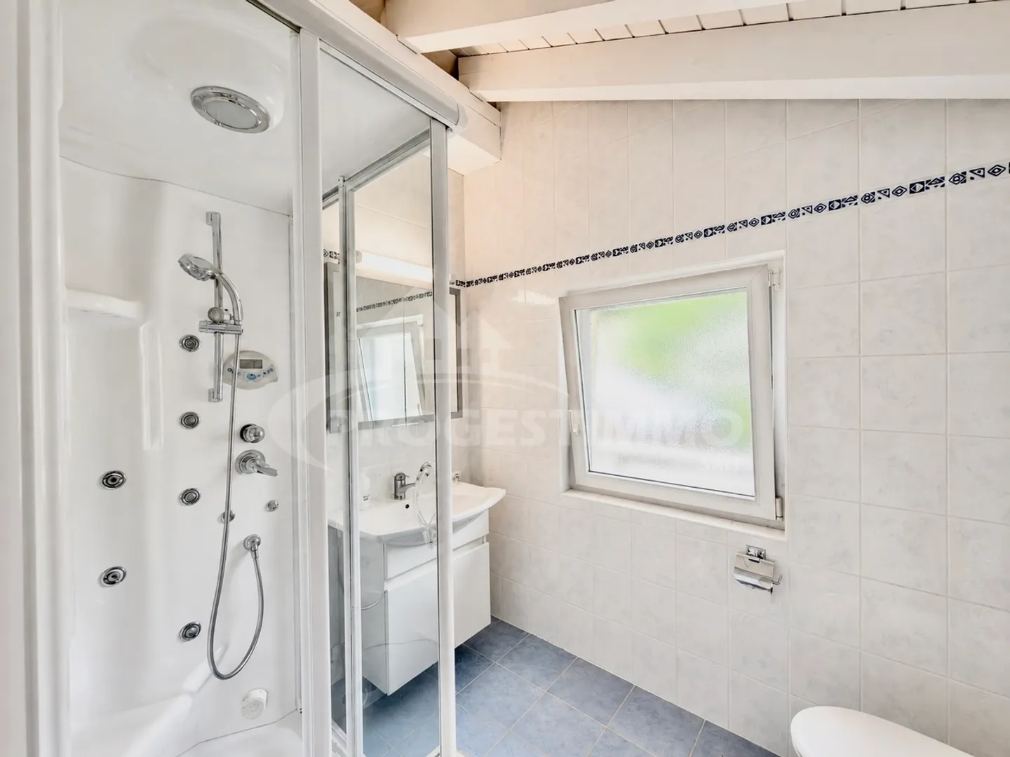 Charming Family Home in Montagnier - Photo 8 of 11