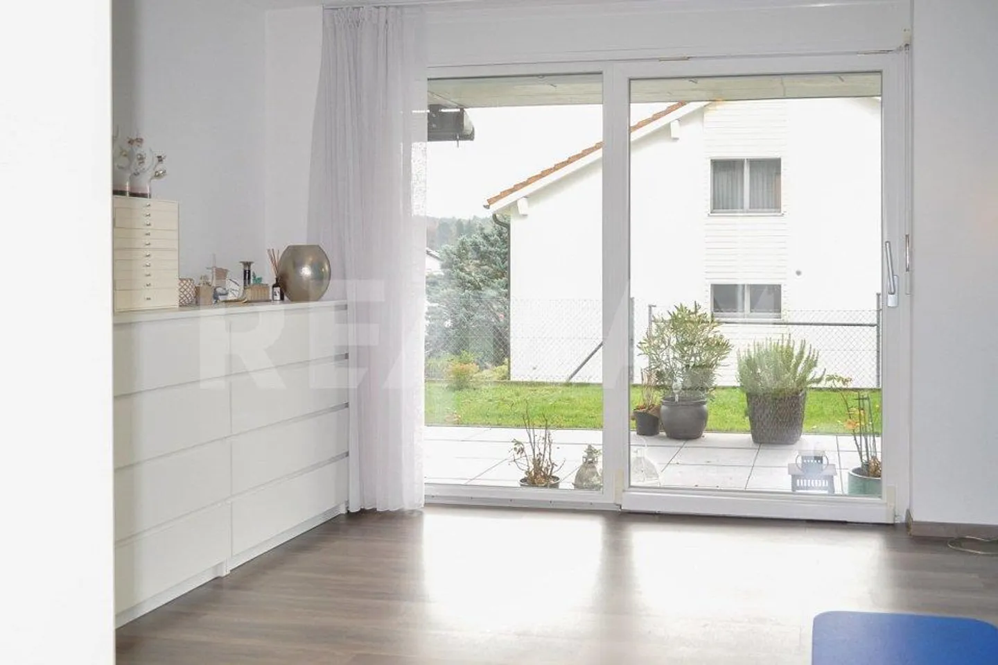 Newly built condominium with garden seating area - Photo 10 of 13