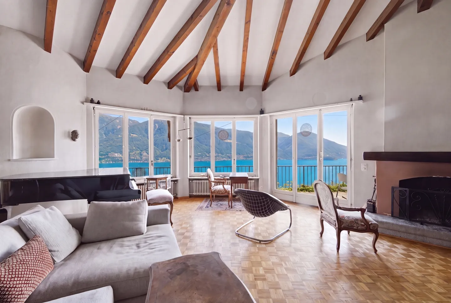 Maison exclusive avec vue sur le lac - Photo 4 sur 11