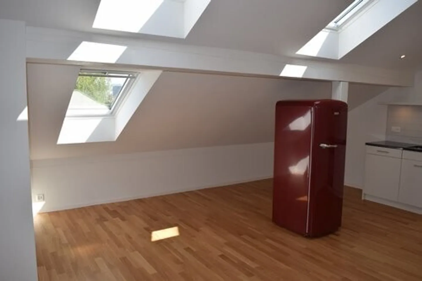 Exclusive single loft apartment in the attic - Photo 4 of 6