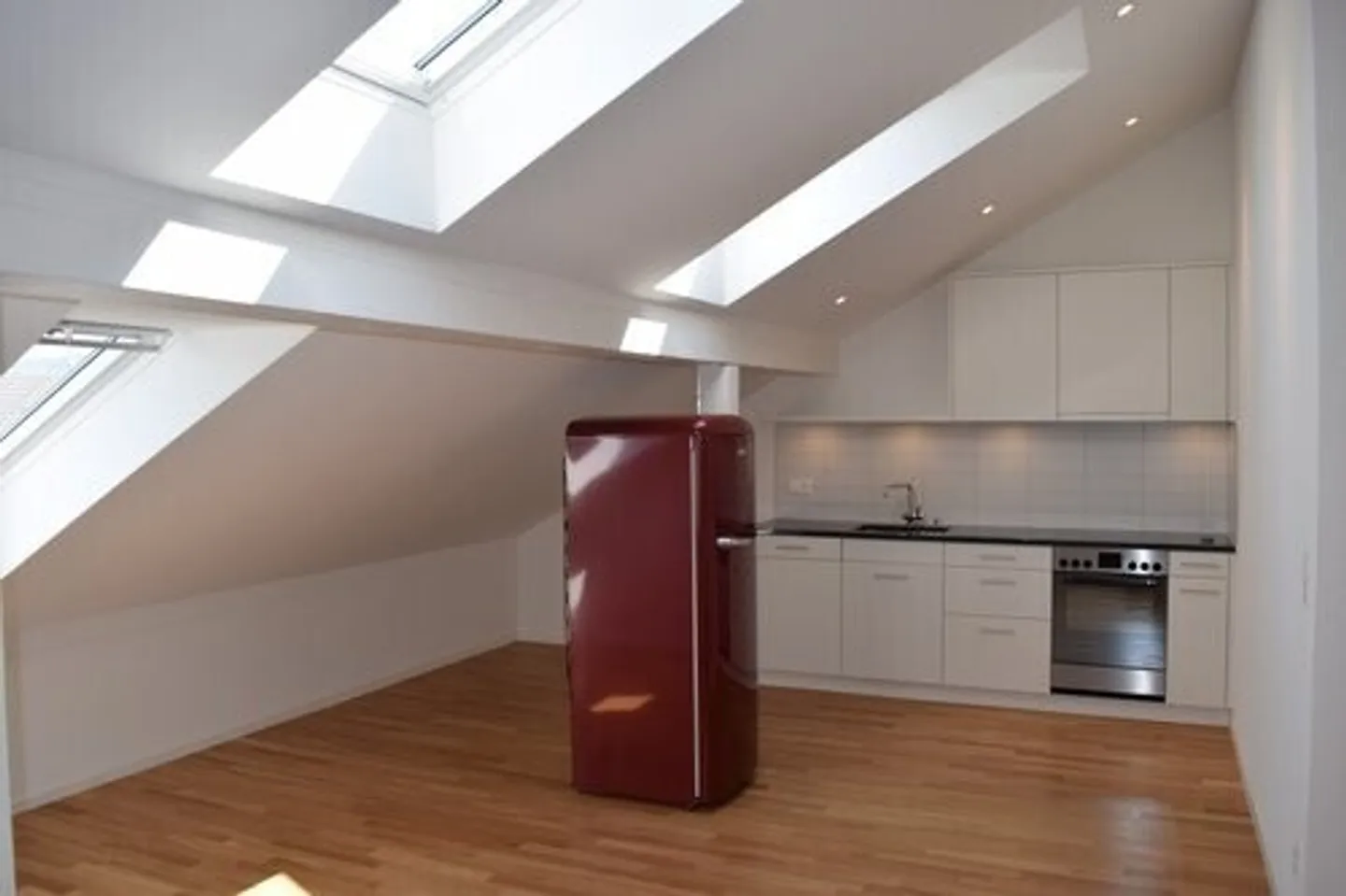 Exclusive single loft apartment in the attic - Photo 5 of 6