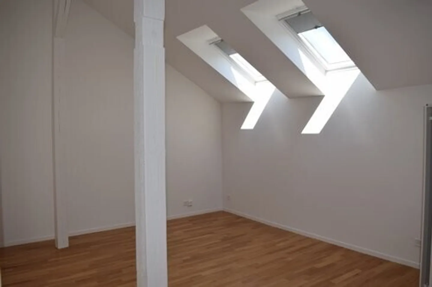 Exclusive single loft apartment in the attic - Photo 2 of 6