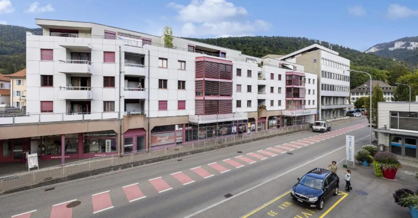 Appartement lumineux 4 pièces à Moutier - Photo 1 sur 6